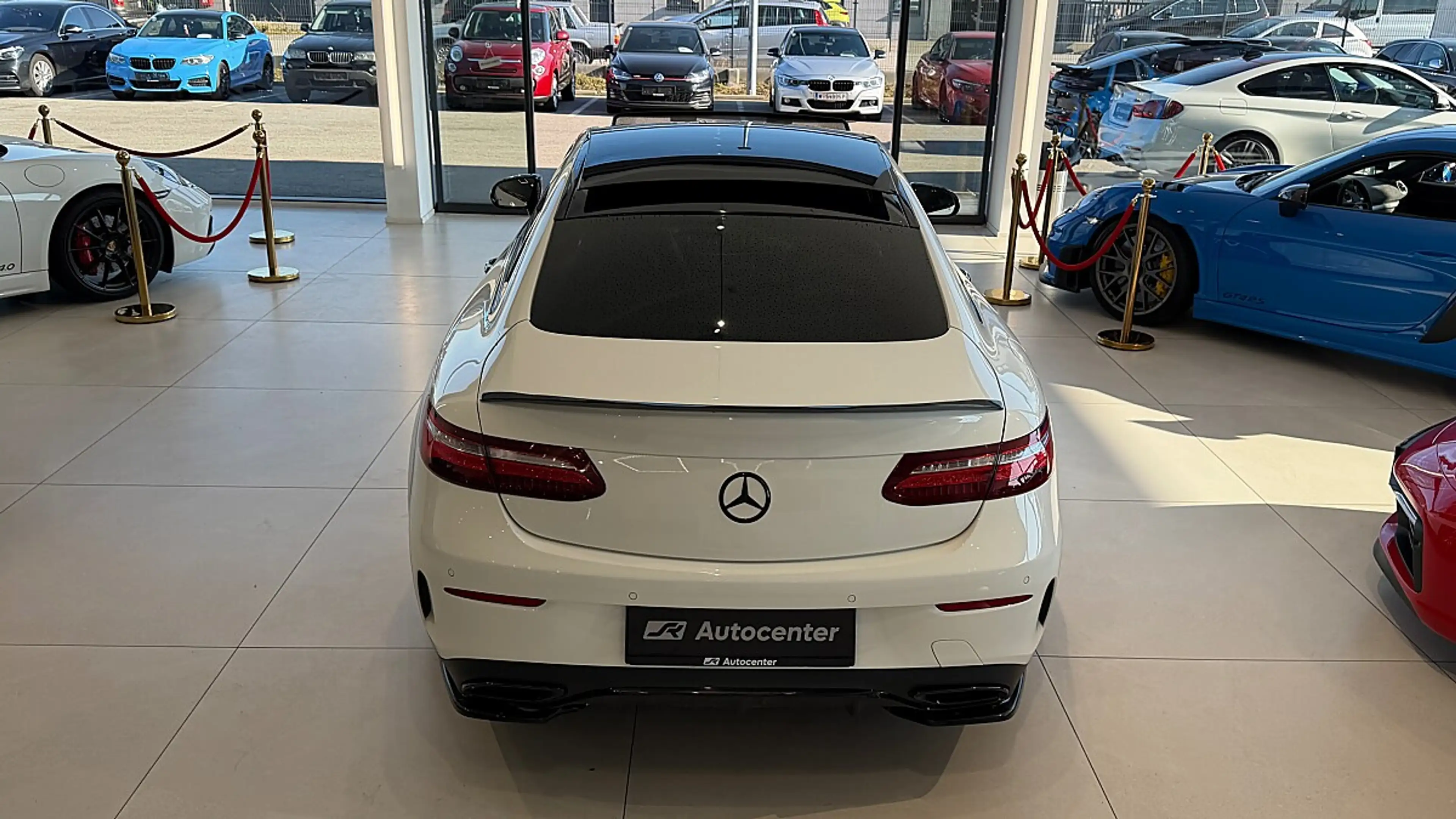 Mercedes-Benz E 220 d Aut. AMG-Line*360*Memory*Pano* — photo 14