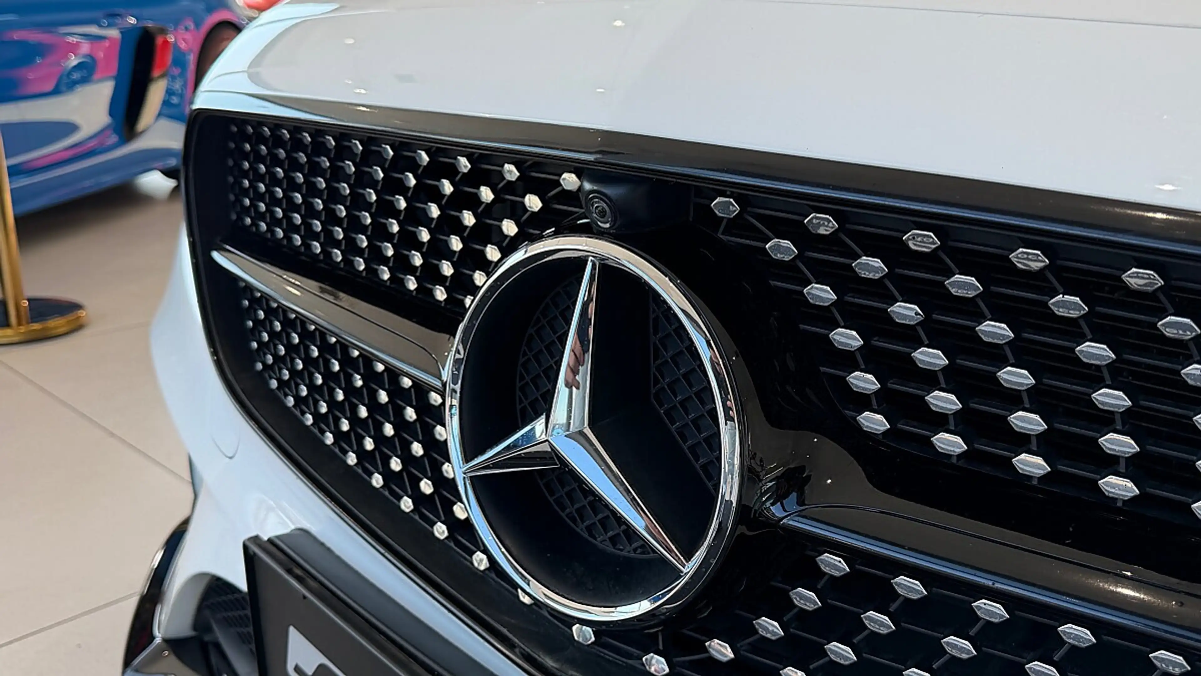 Mercedes-Benz E 220 d Aut. AMG-Line*360*Memory*Pano* — photo 9