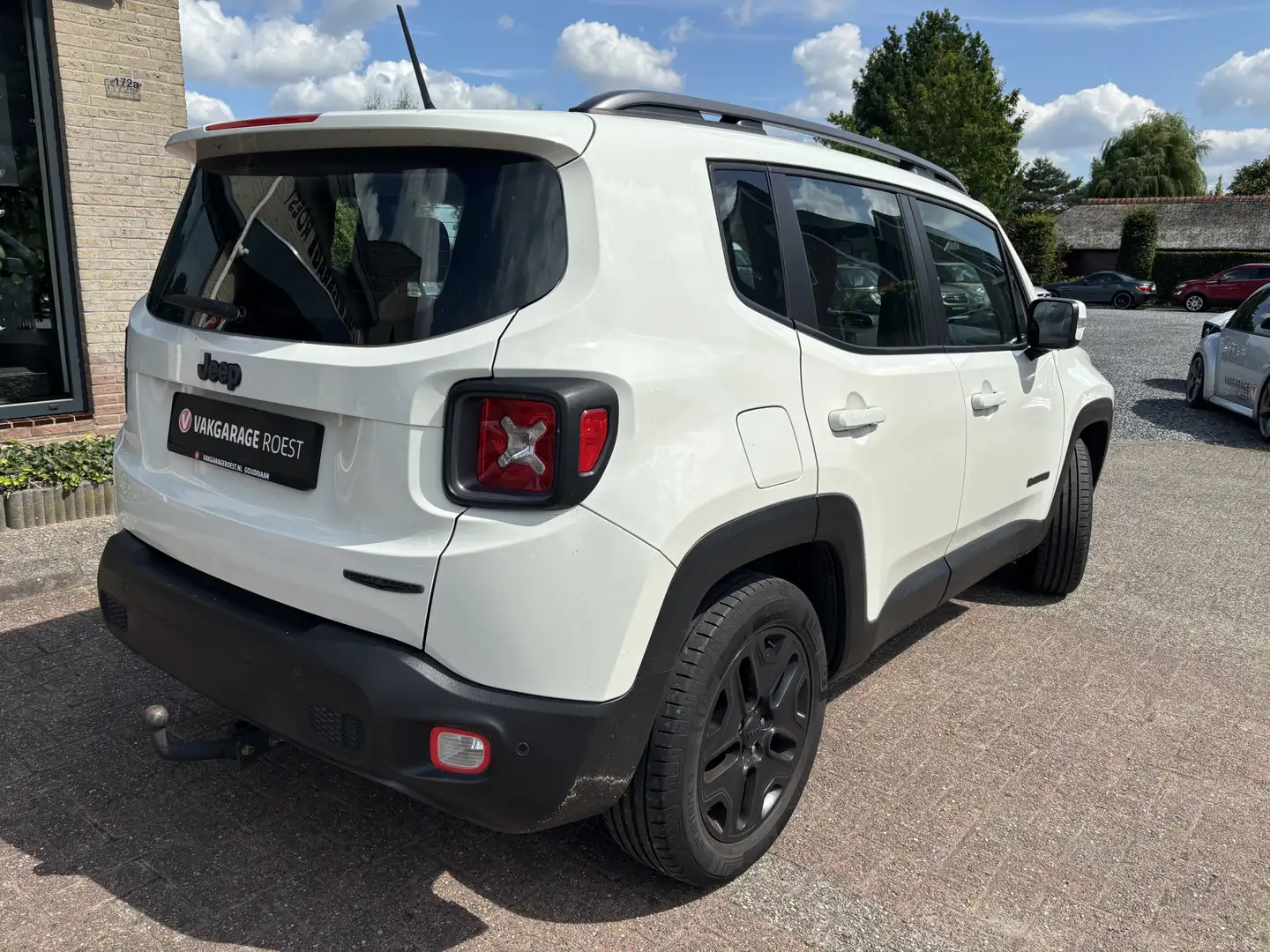 Jeep Renegade 1.4 MultiAir Automaat Longitude Navigatie / Trekha Wit - 2