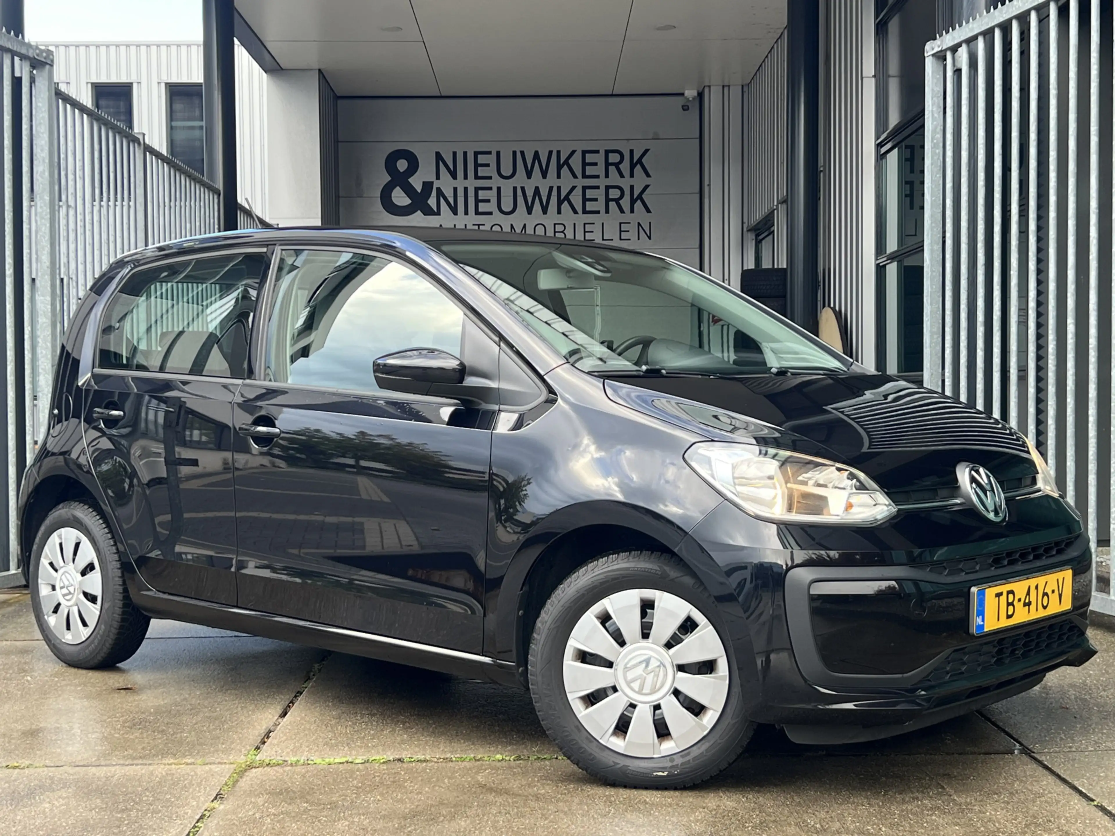Volkswagen up! 1.0 BMT move up! 5 Deurs | AIRCO | DAB | BLUETOOTH — photo 3