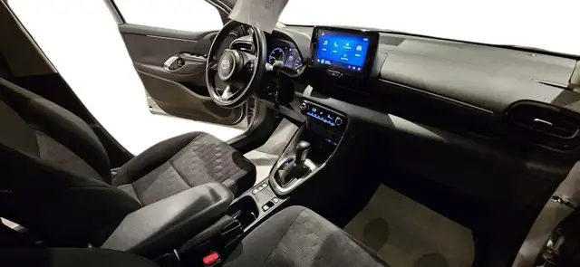 Toyota Yaris view 19