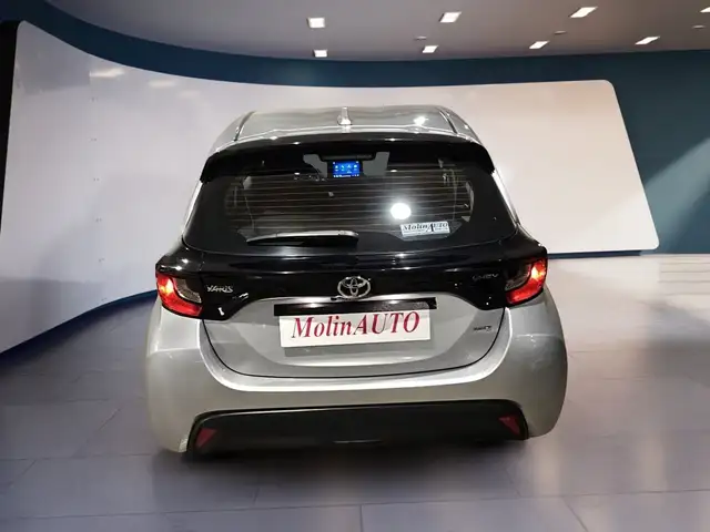 Toyota Yaris view 2