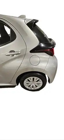 Toyota Yaris view 21