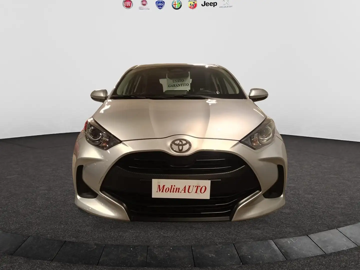 Toyota Yaris Yaris 1.5 Hybrid 5 porte Active PRONTA CONSEGNA Silber - 1