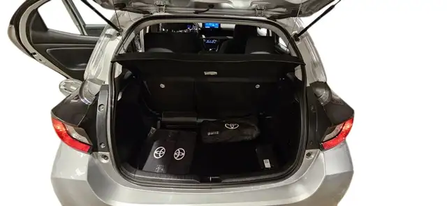 Toyota Yaris view 24