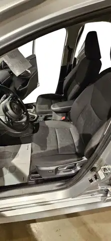 Toyota Yaris view 6