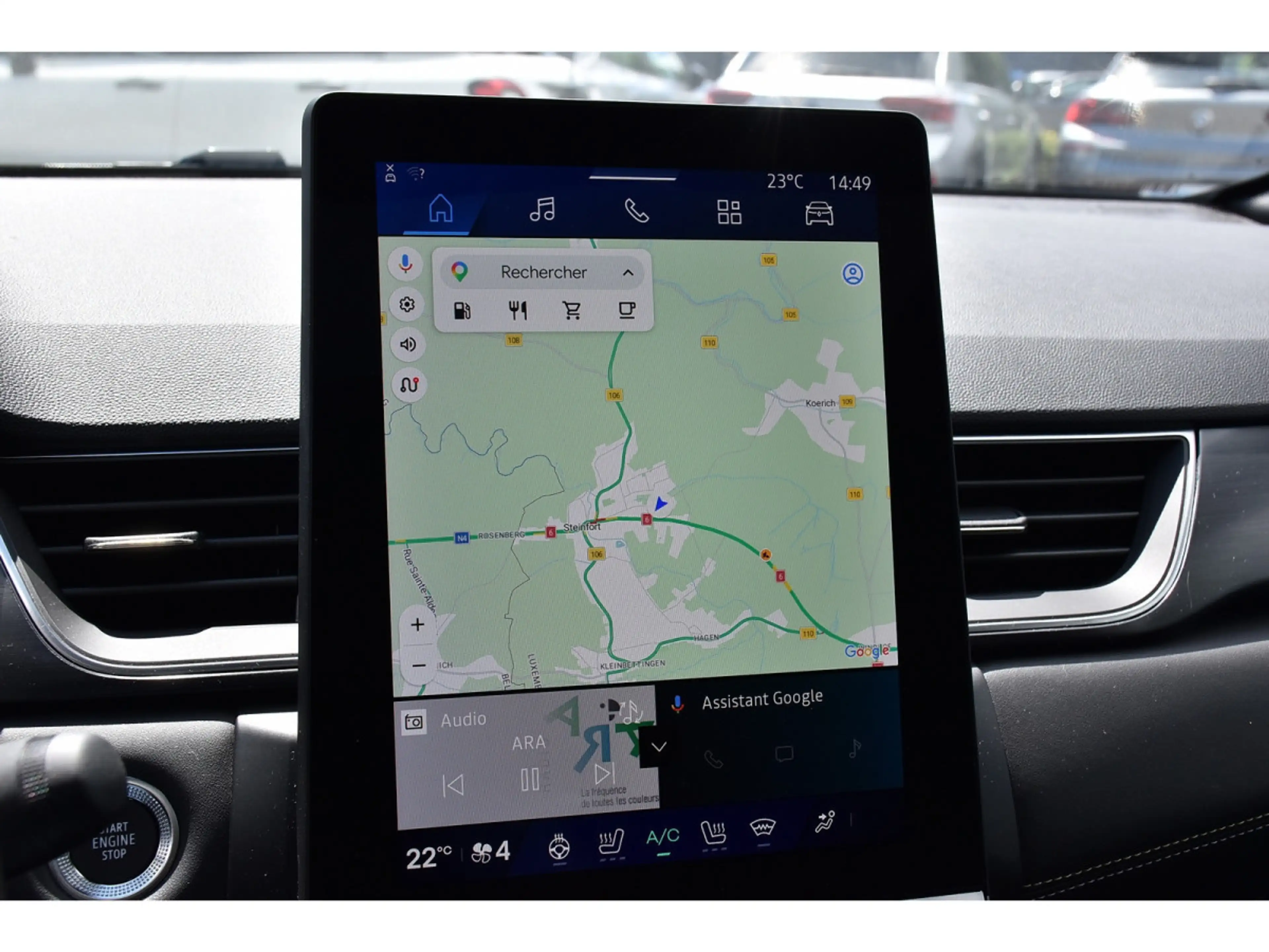 Renault Symbioz 1.6 E-TECH HEV Iconic EDC PANO HARMAN CAM360 1° M. — photo 12