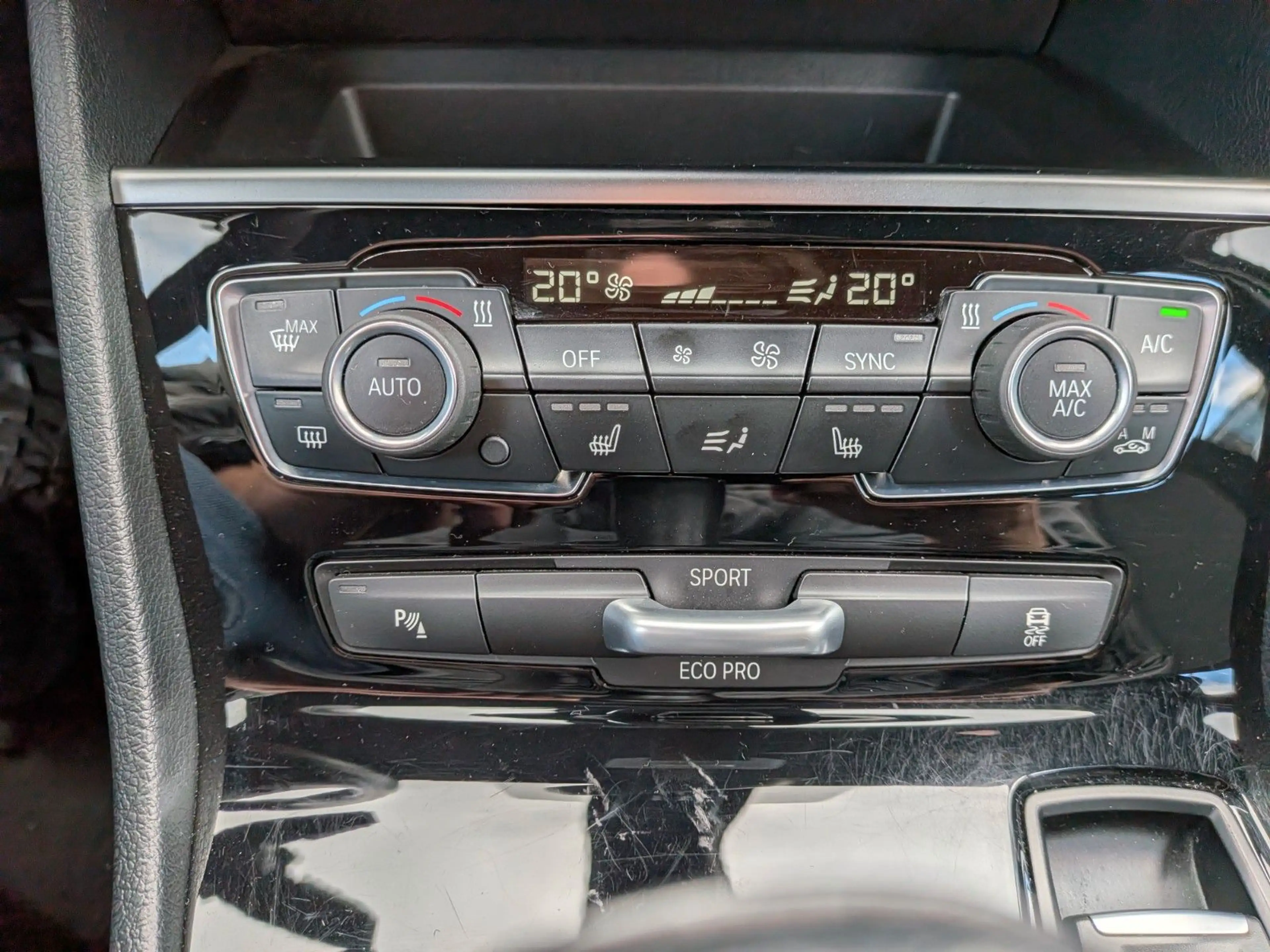 BMW 216 Gran Tourer 216 d *Tempomat*Klimaauto*LED* — photo 12