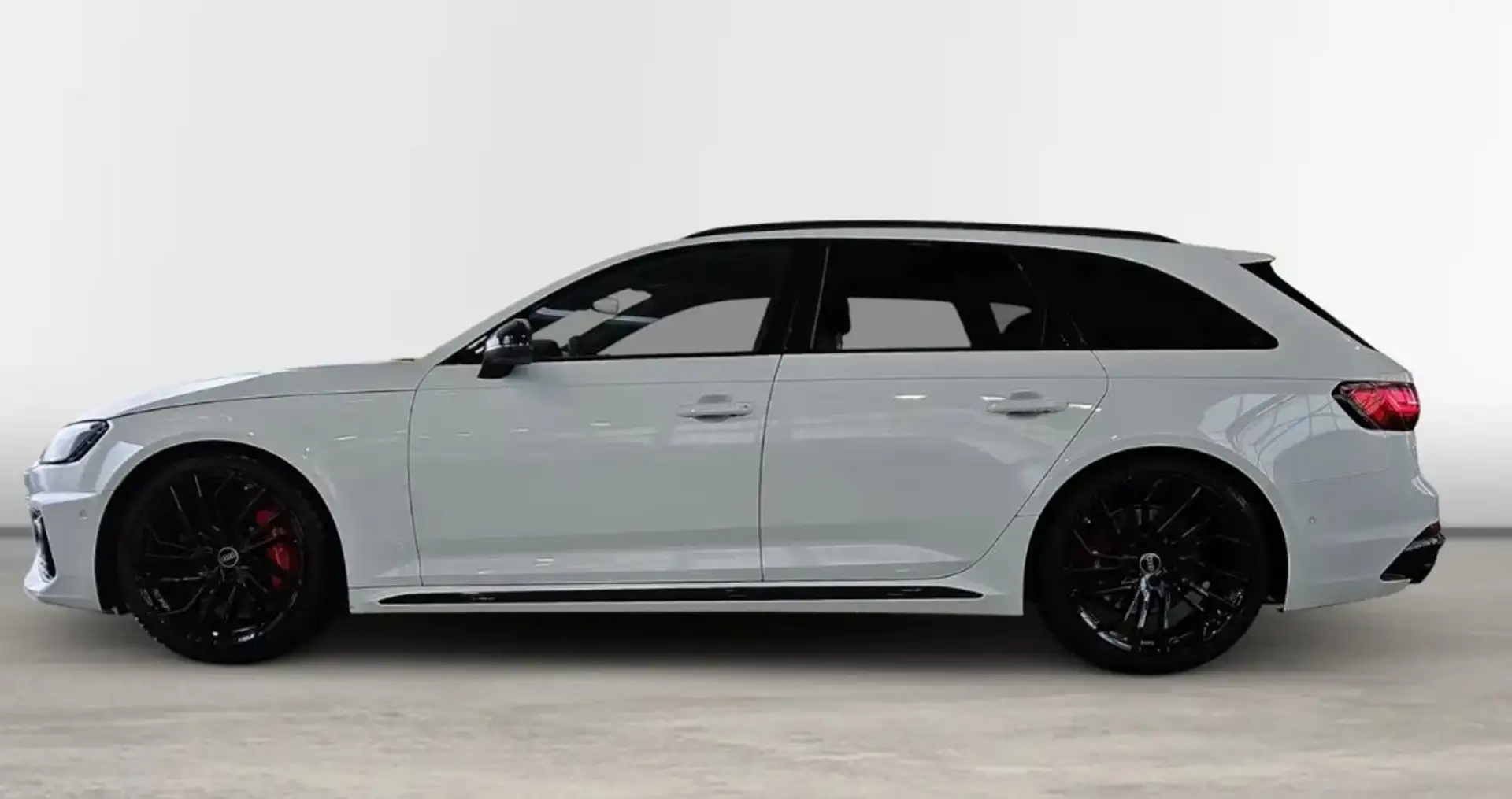Audi RS4 RS4 Avant quattro tiptronic Weiß - 2