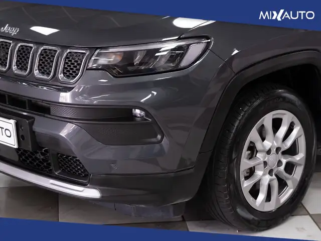 Jeep Compass view 9