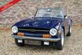 Triumph TR6 PRICE REDUCTION! Overdrive, restored and mechanica Azul - thumbnail 45
