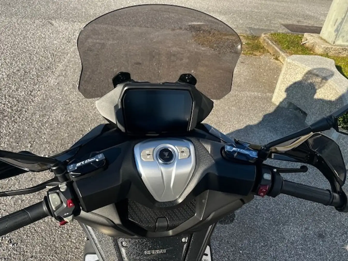 Voge SR4 Max 350 MY 2025 Gris - 2