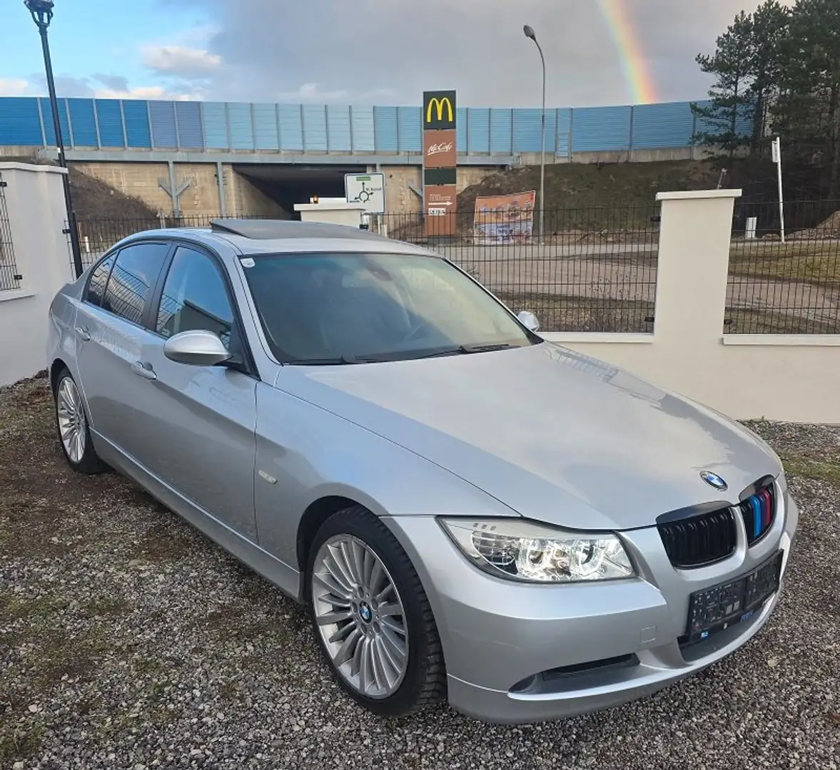 BMW 320 320i **140.000km** Silber - 2