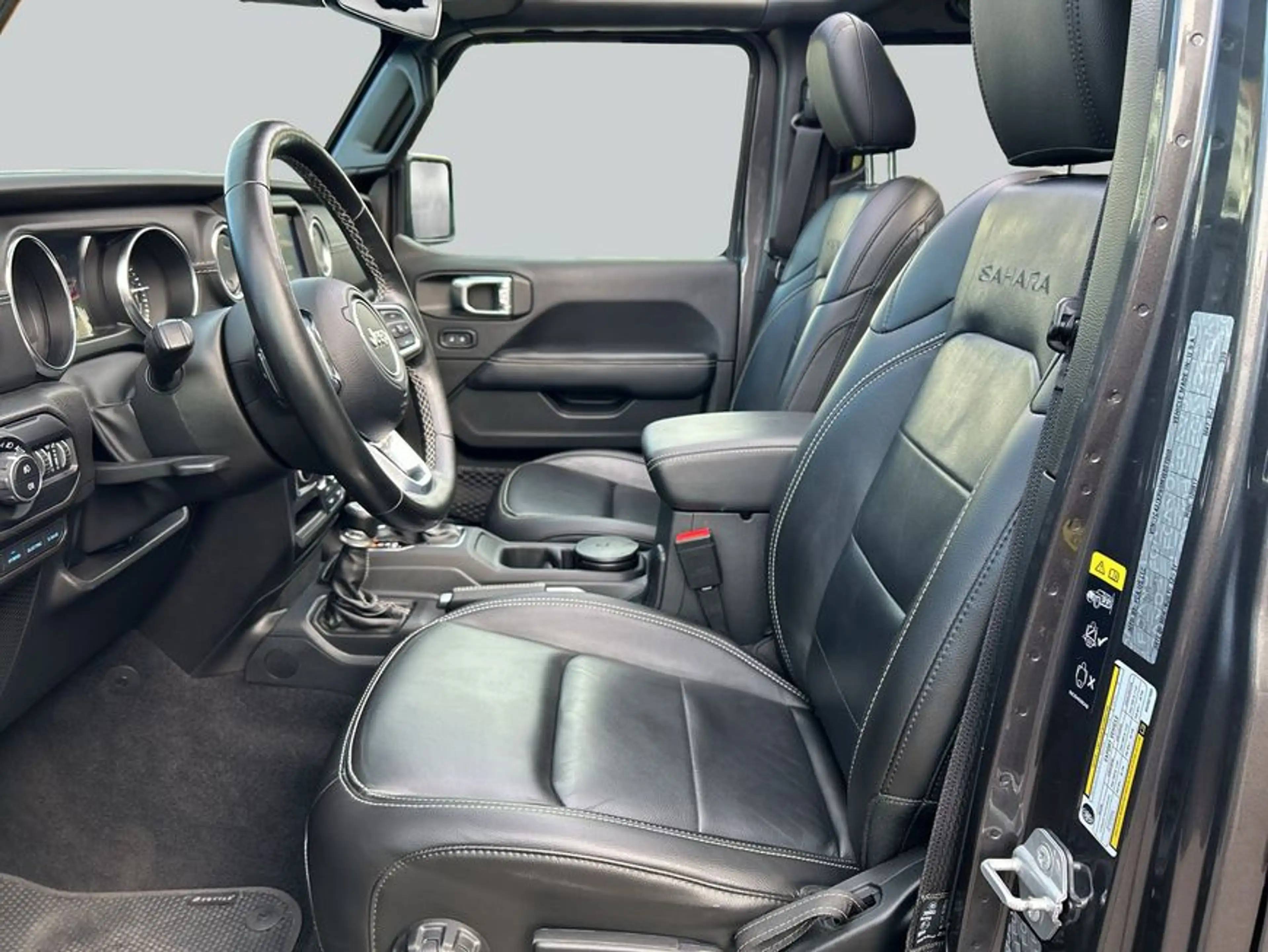 Jeep Wrangler Unlimited 2.0 PHEV Softtop AWD Sahara — photo 10