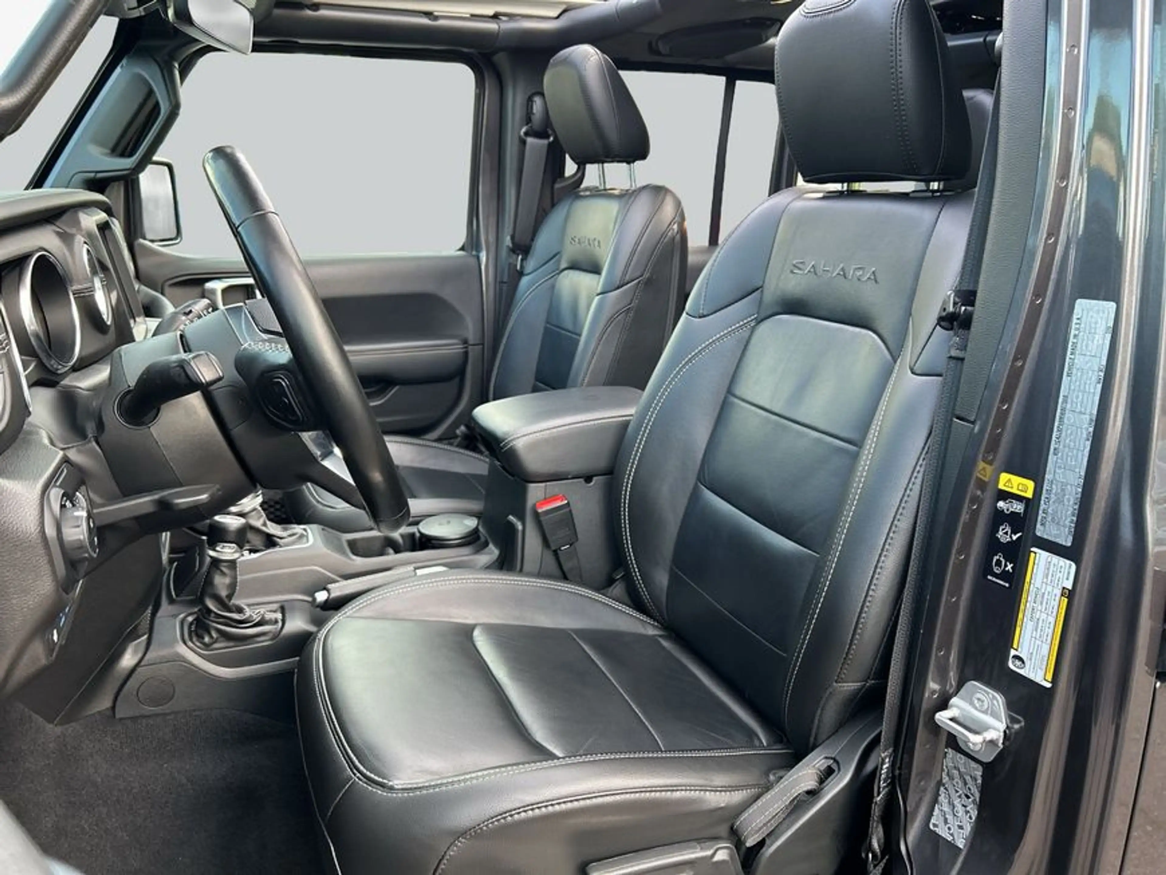 Jeep Wrangler Unlimited 2.0 PHEV Softtop AWD Sahara — photo 11