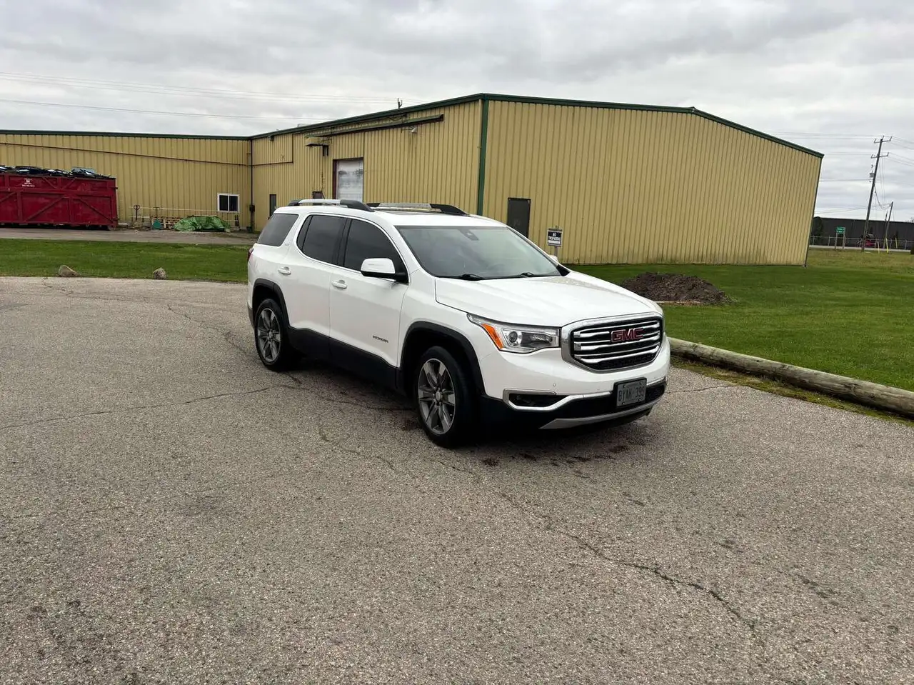 GMC Acadia photo GMC Acadia