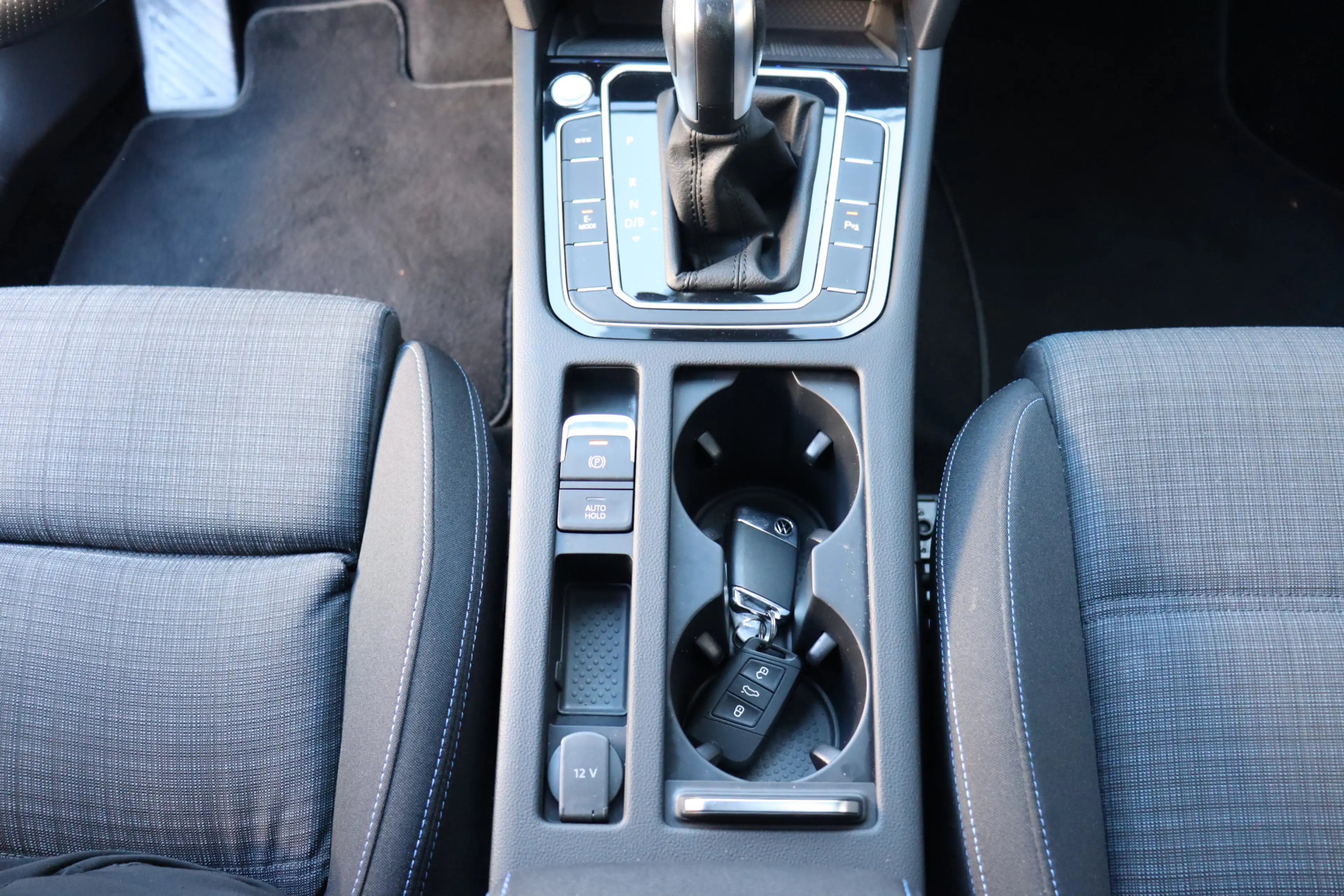 Volkswagen Passat Variant 1.4 TSI PHEV GTE Business O.a: Pano-dak, Camera, P — photo 37