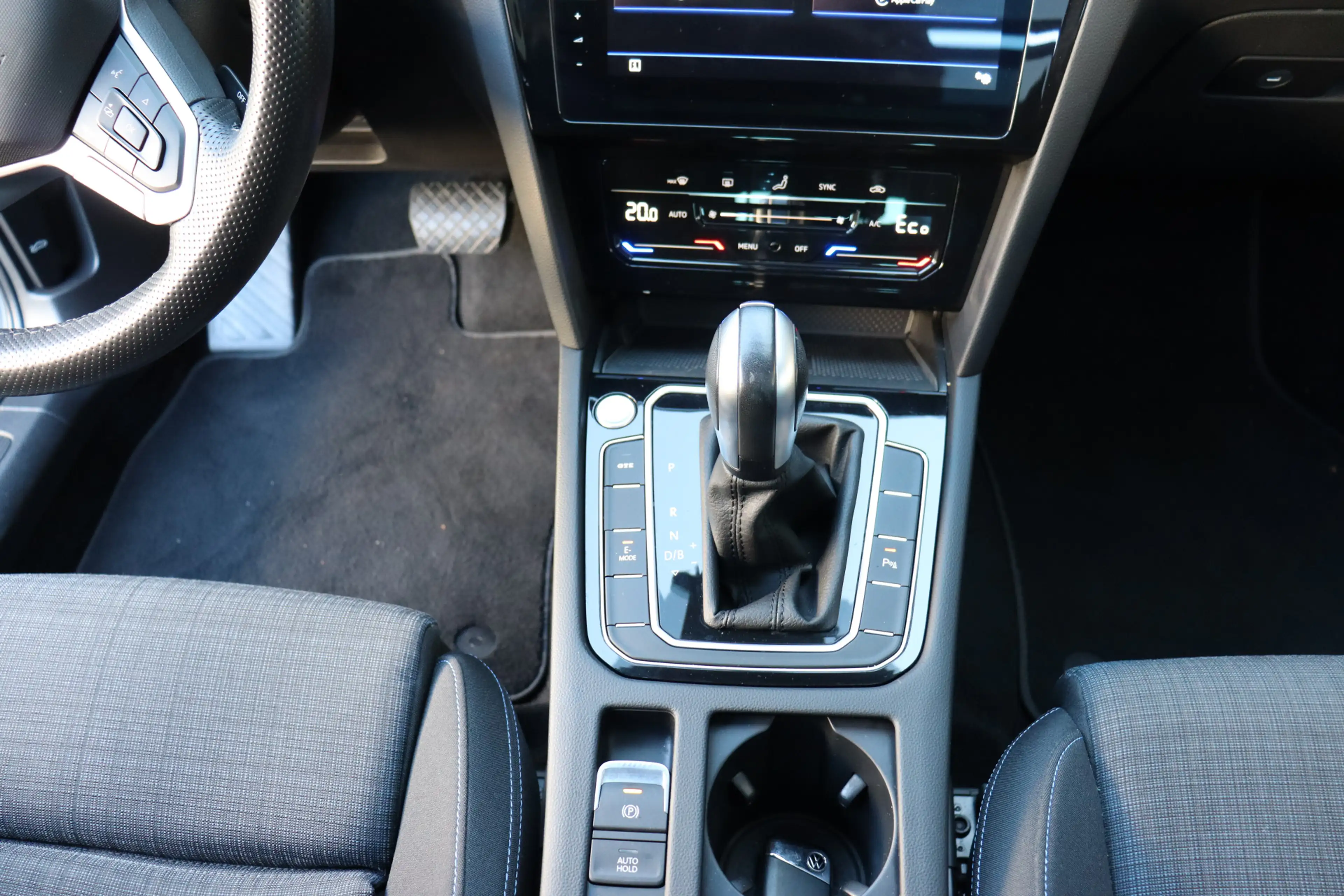 Volkswagen Passat Variant 1.4 TSI PHEV GTE Business O.a: Pano-dak, Camera, P — photo 36