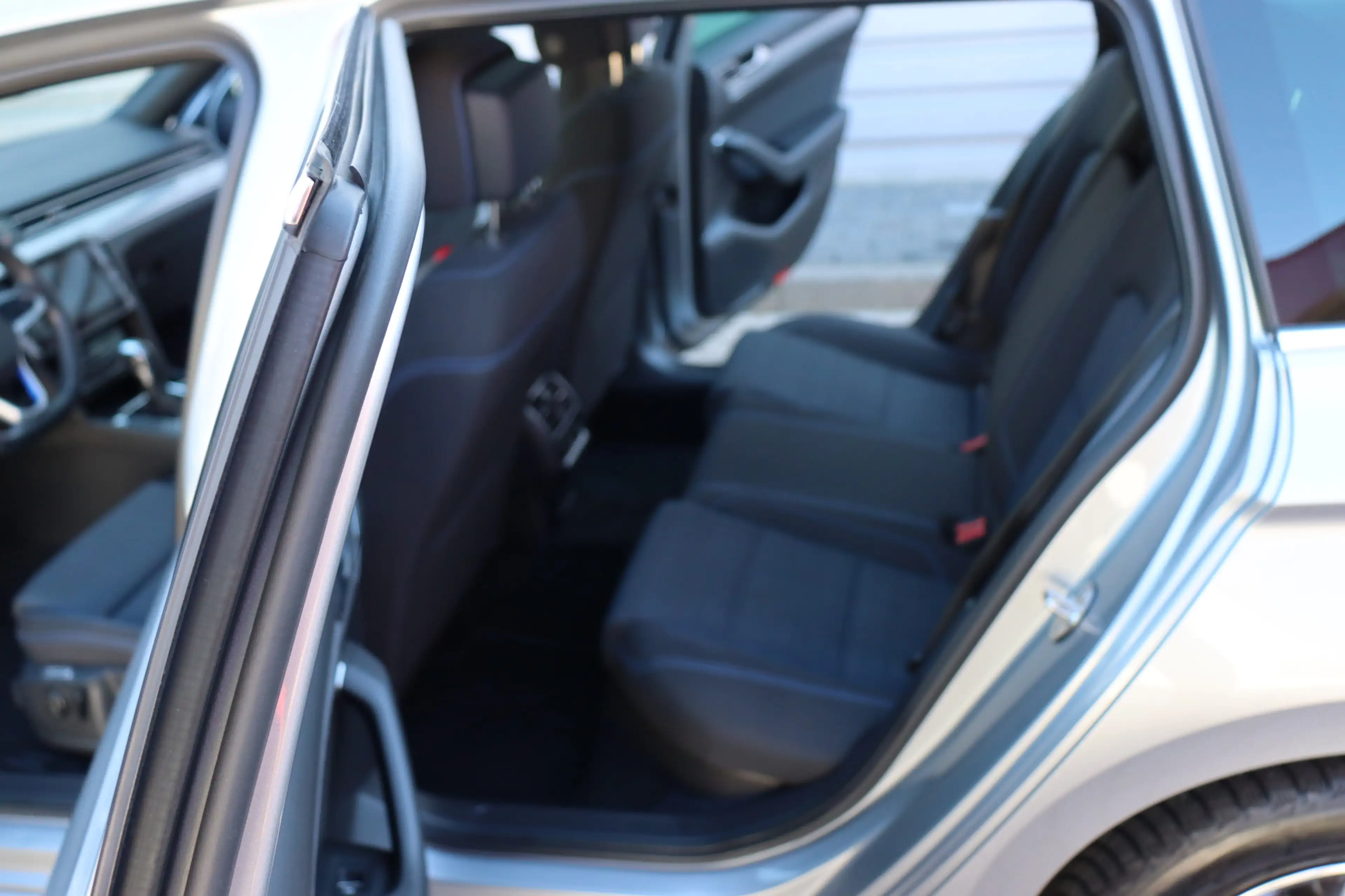 Volkswagen Passat Variant 1.4 TSI PHEV GTE Business O.a: Pano-dak, Camera, P — photo 29