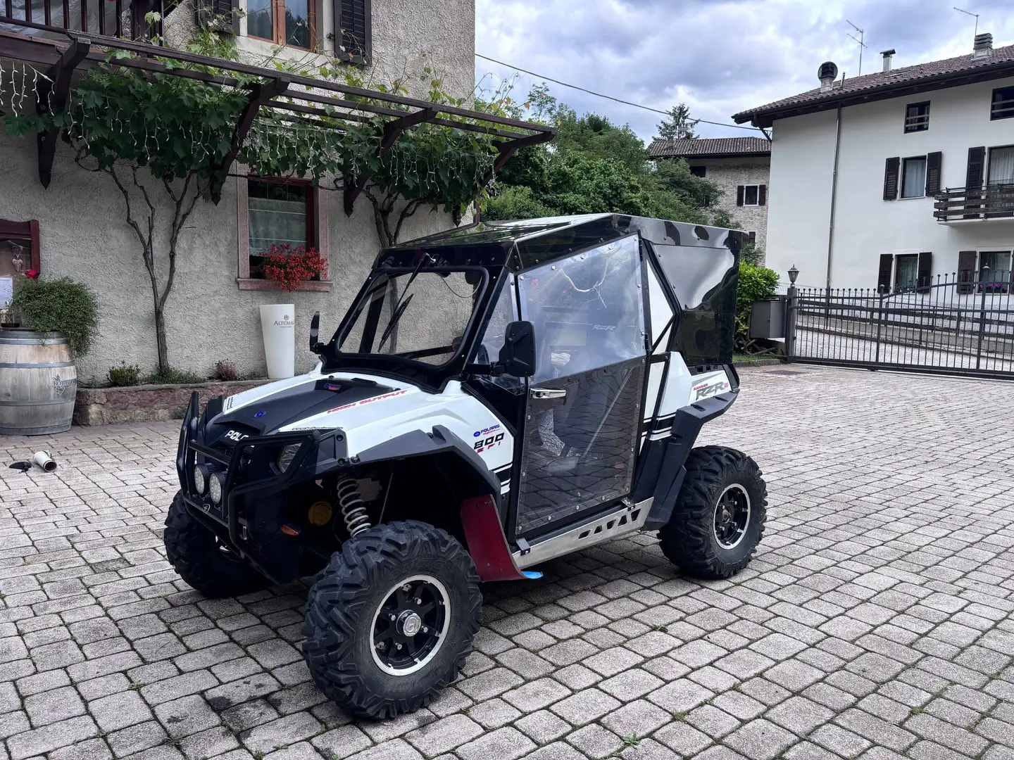 Polaris RZR 800 Weiß - 2