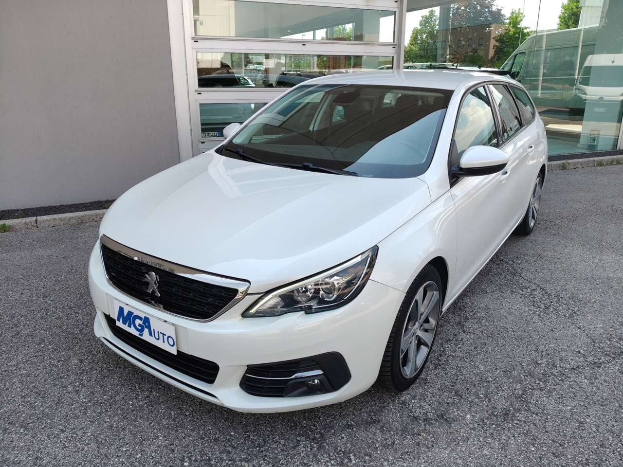 Peugeot 308 308 SW 1.5 bluehdi Business Adas s&s 110 cv
