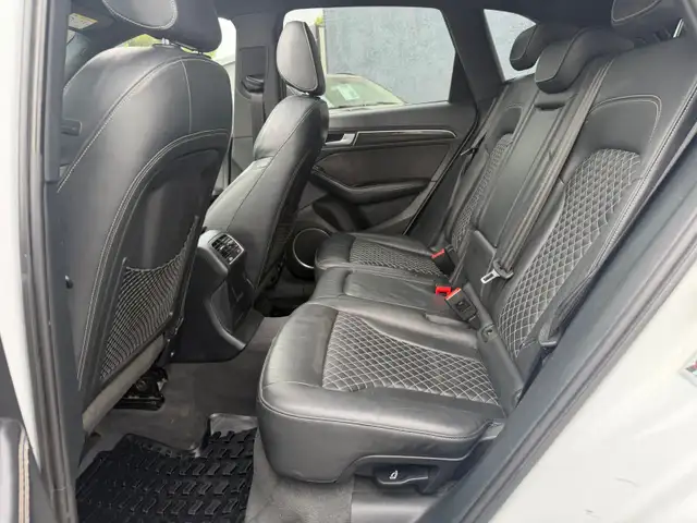 Audi SQ5 view 9