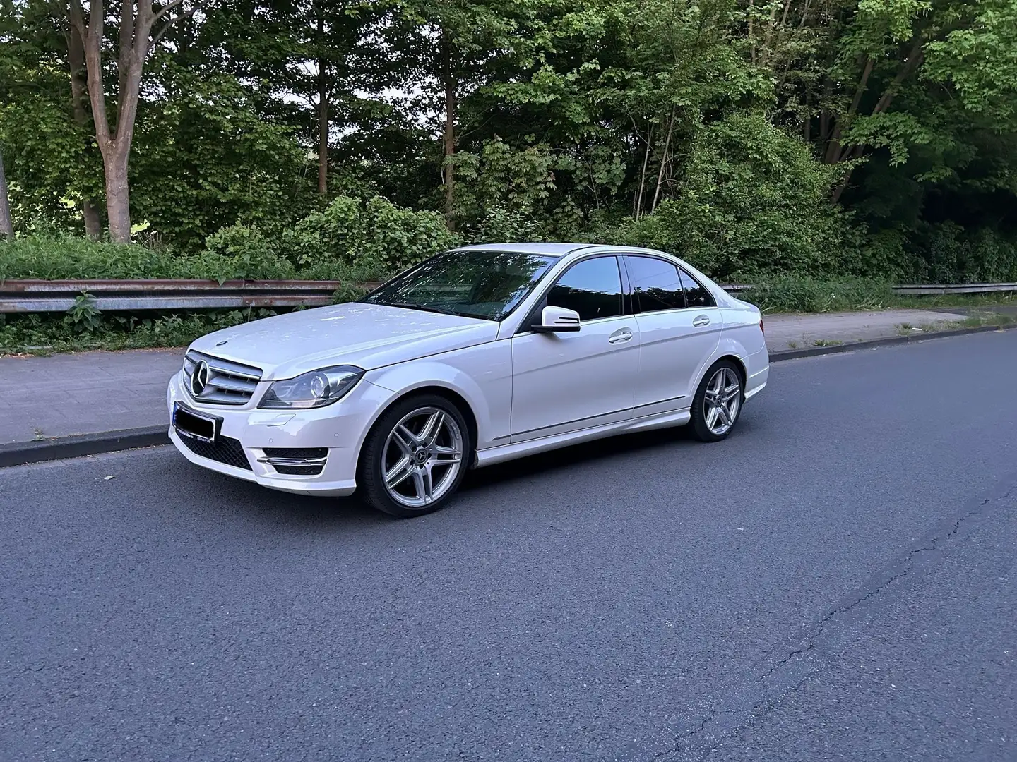 Mercedes-Benz C 350 C 350 AMG-Line KeylessGo BlueEfficiency (204.057) Weiß - 1