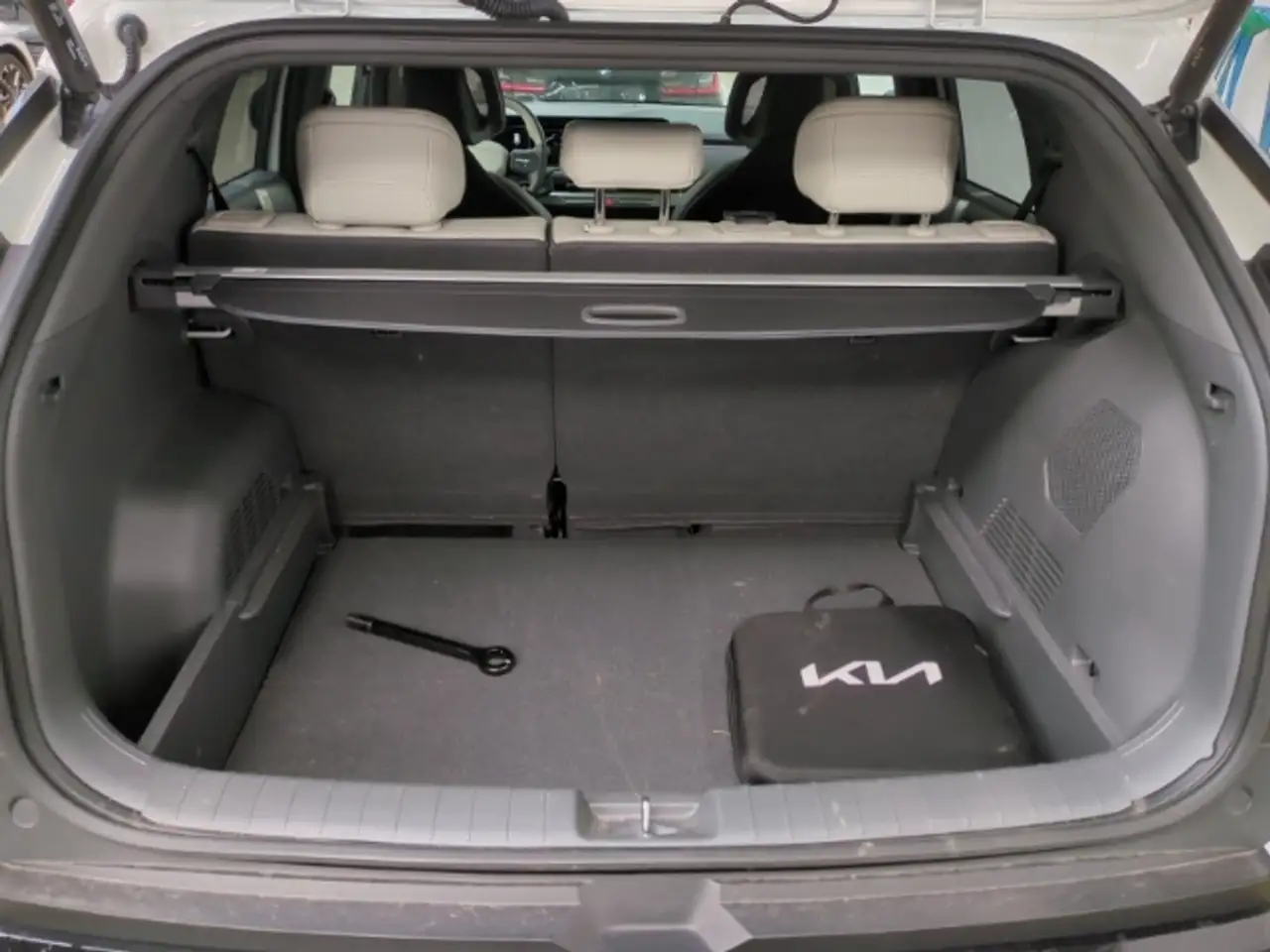 Kia EV3 GT-line 81.4 kWh WÄRMEPUMPE,360°KAMERA,HEAD-UP, миниатюра 6