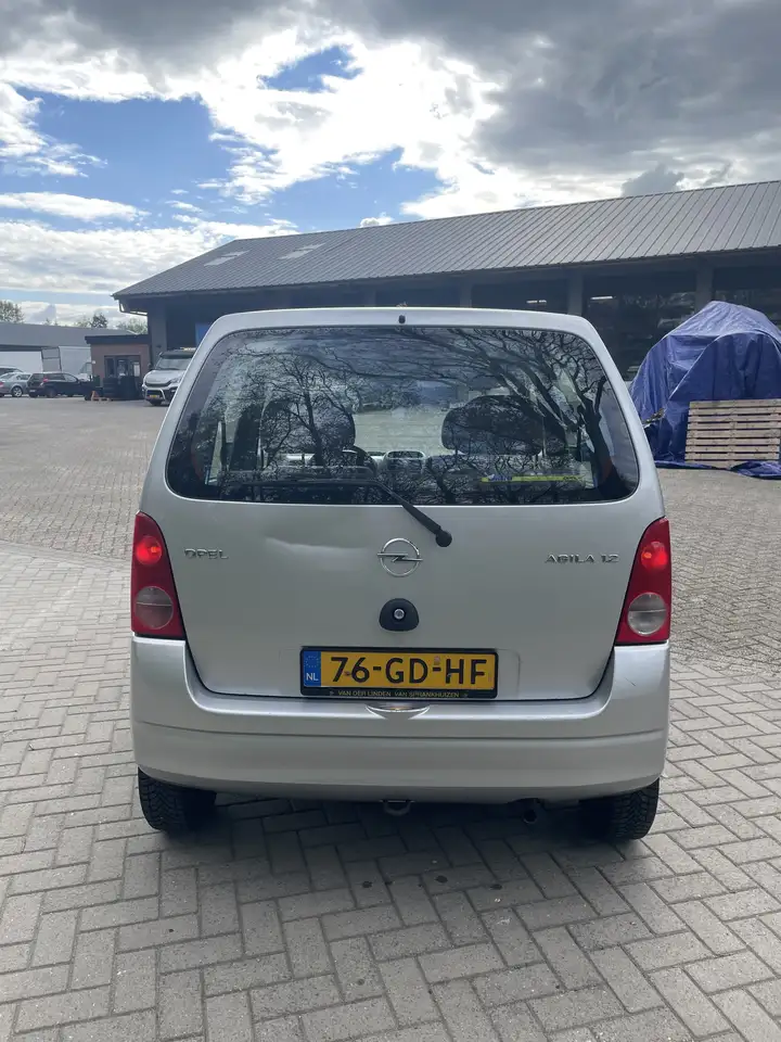 Opel Agila 1.2-16V Comfort, foto 4