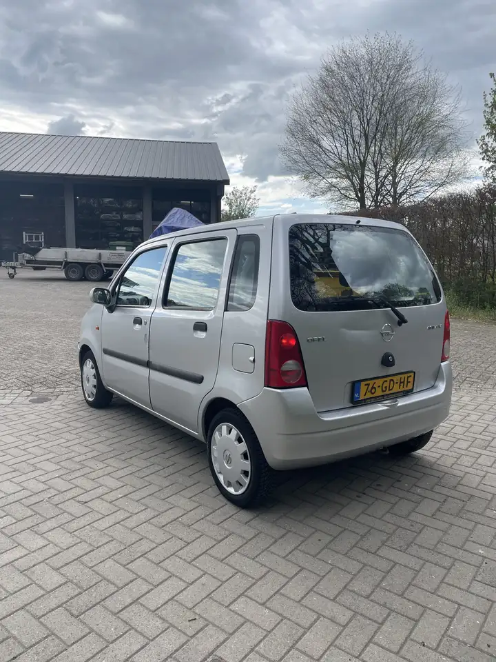 Opel Agila 1.2-16V Comfort, foto 3