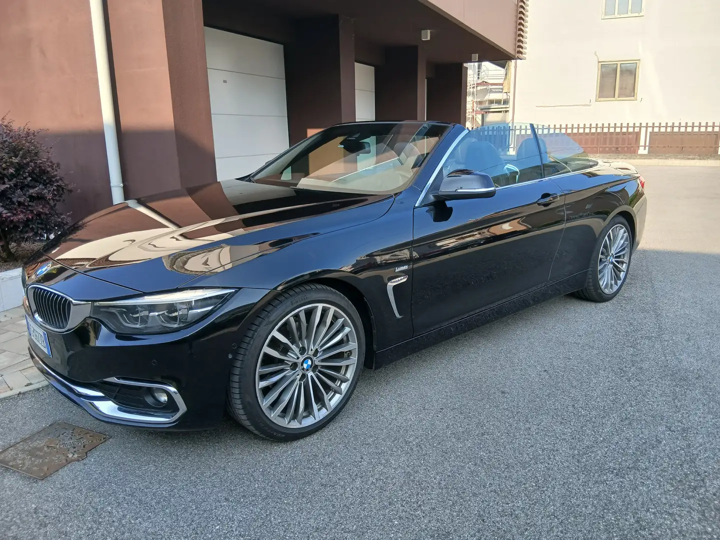 BMW 420 d Cabrio Luxury automatica a € 312 mese Nero - 2