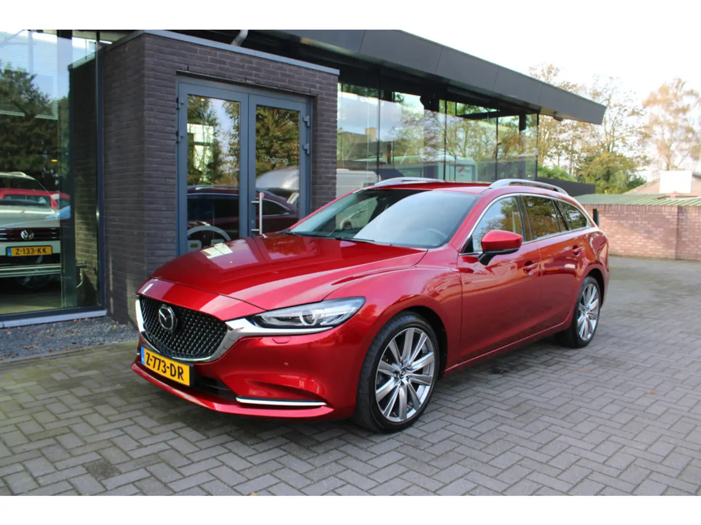 Mazda 6 Sportbreak 2.5 SkyActiv-G 194 Signature Automaat F Rood - 2