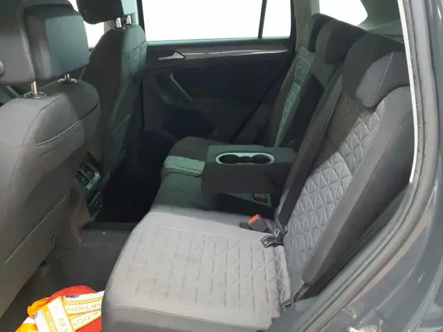Volkswagen Tiguan view 14
