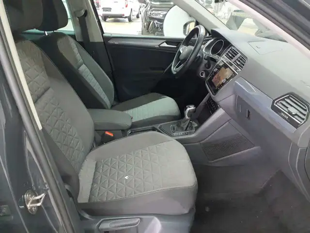 Volkswagen Tiguan view 7