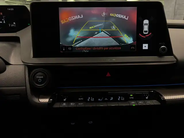 Toyota Prius view 9