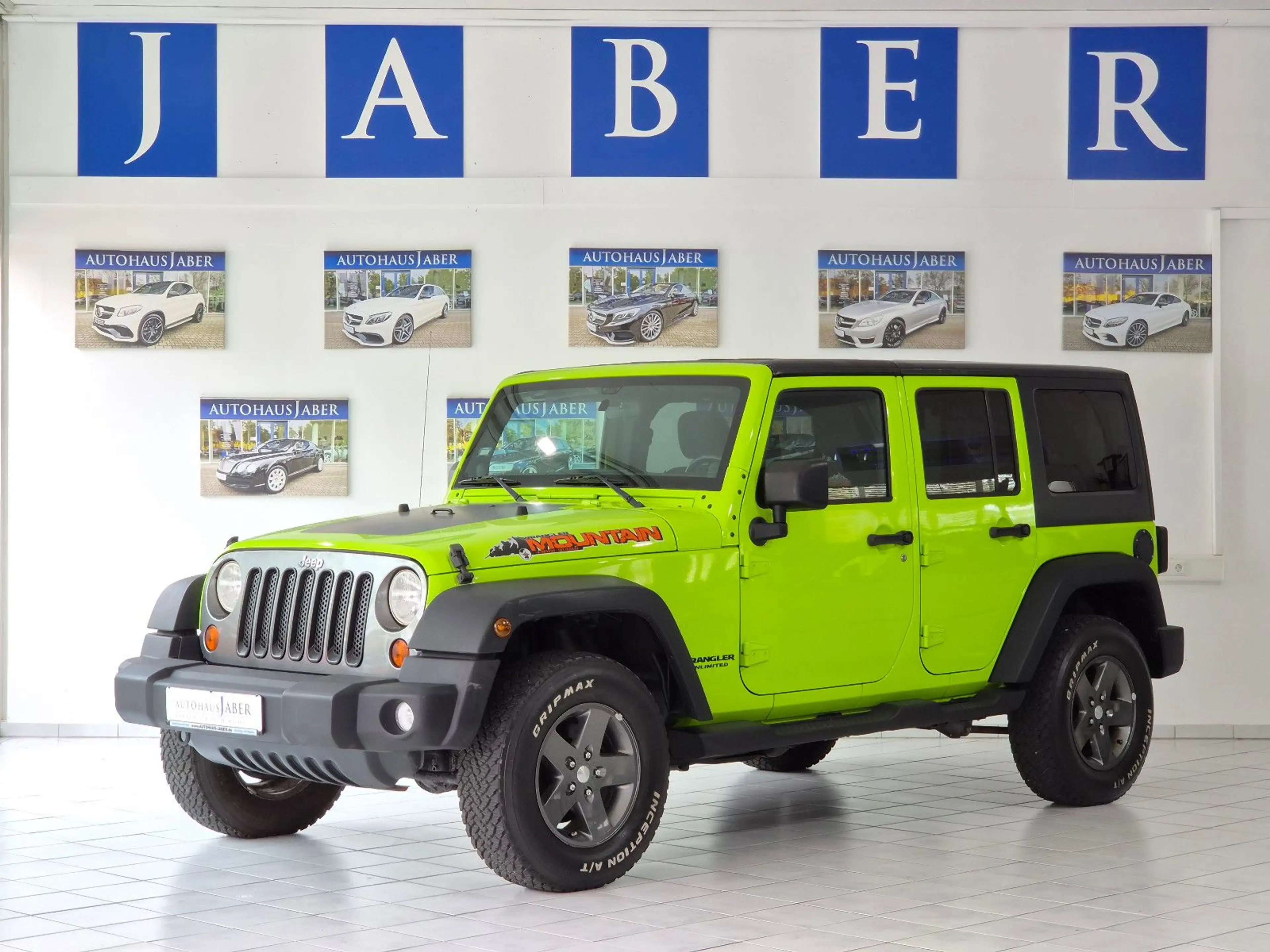 Jeep Wrangler Unlimited Mountain 1.HD SHZ