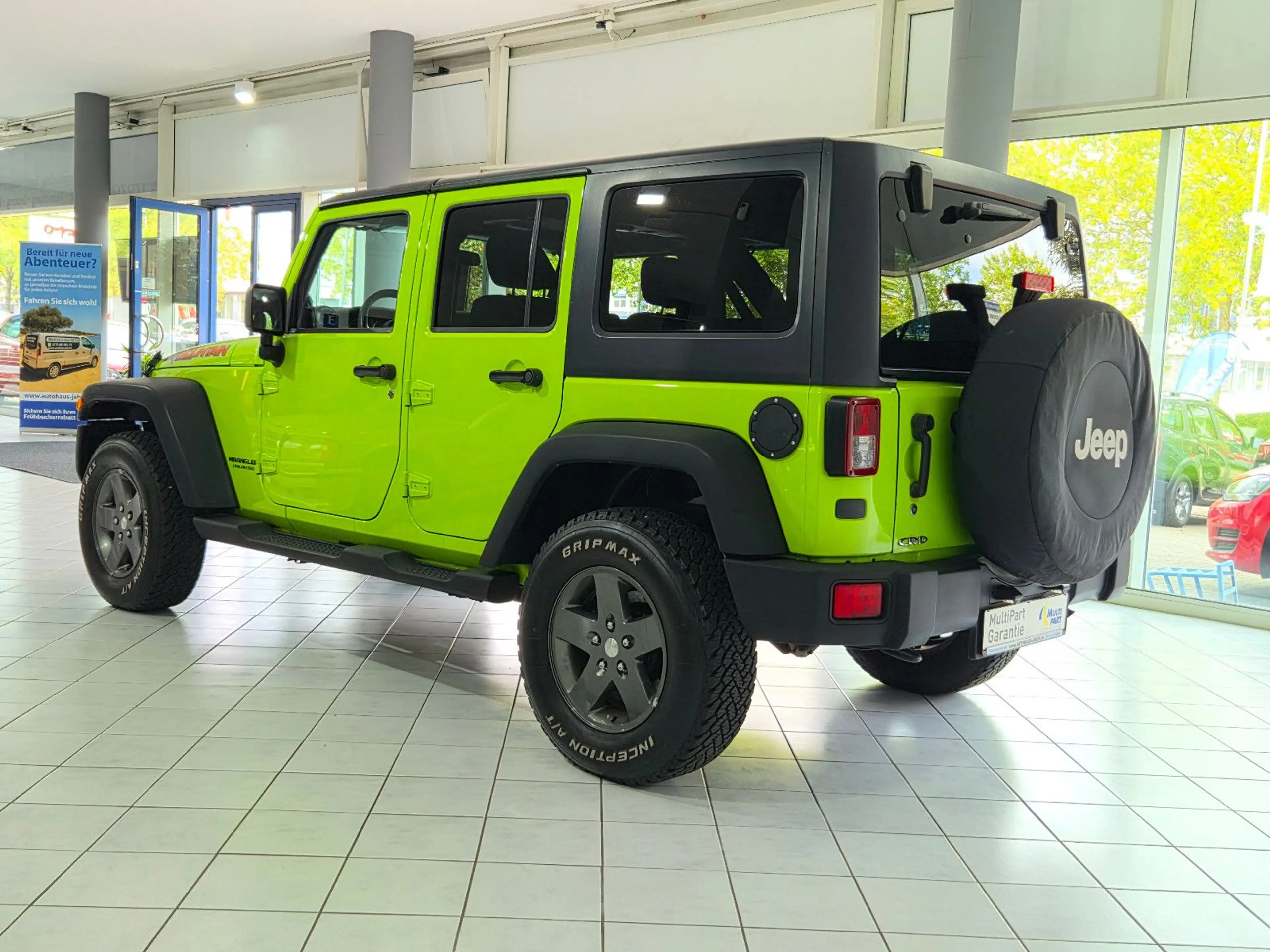 Jeep Wrangler Unlimited Mountain 1.HD SHZ — photo 6
