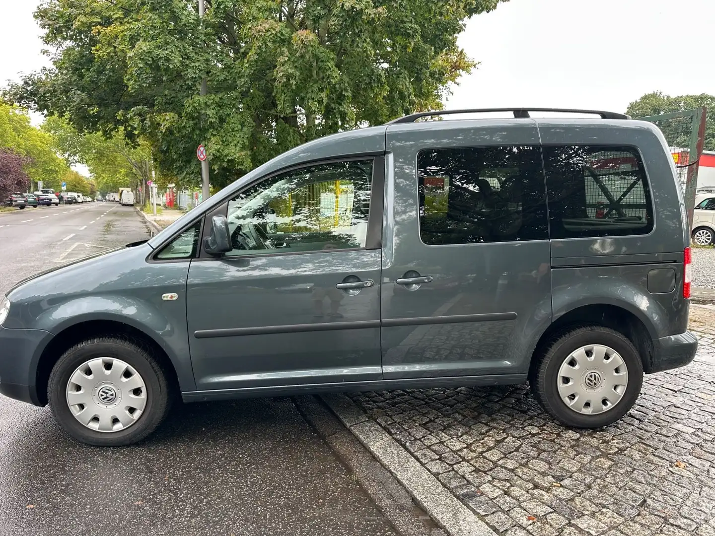 Volkswagen Caddy Life Team Caddy Grau - 2