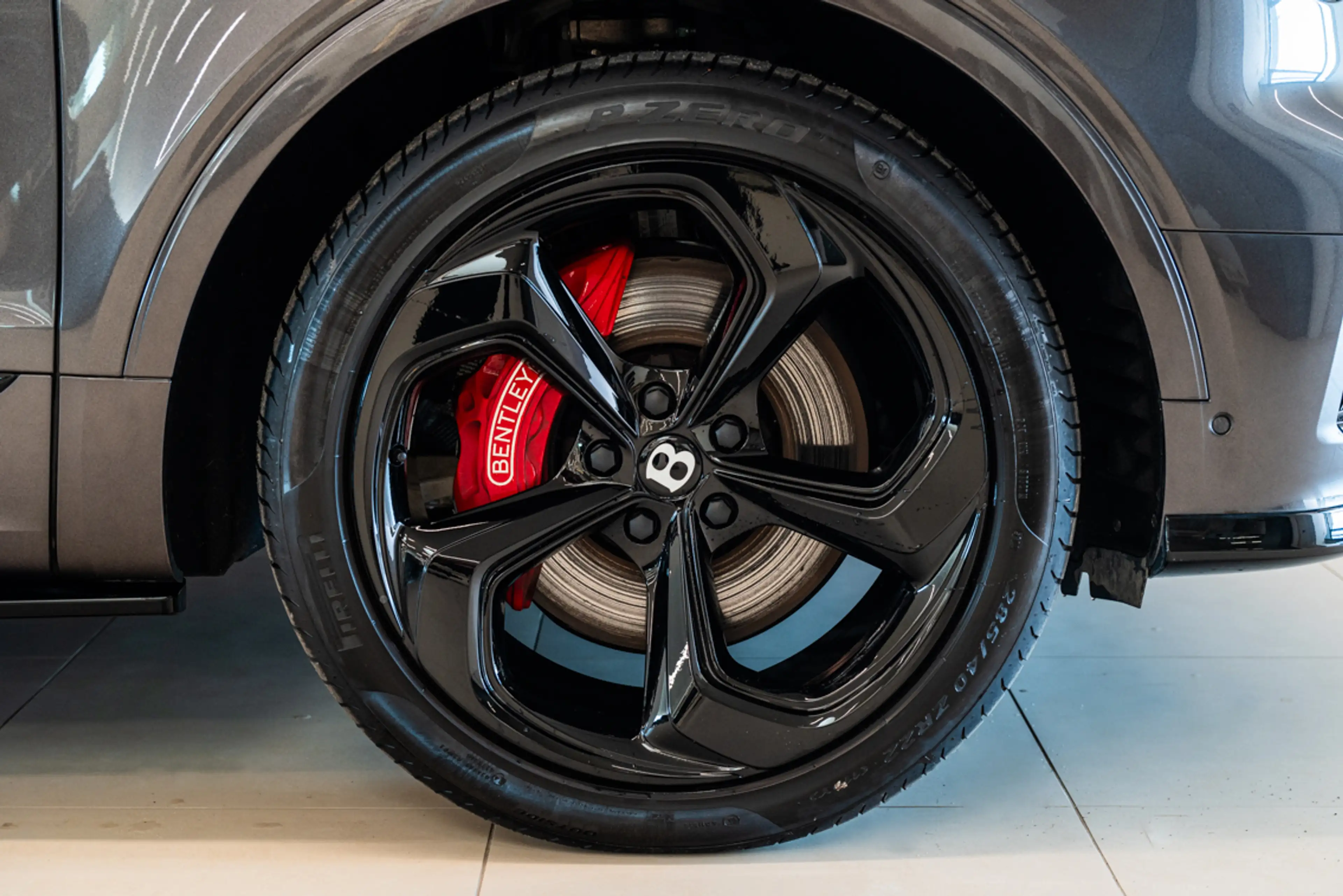 Bentley Bentayga Bentayga 3.0 Turbo V6 PHEV S — photo 6