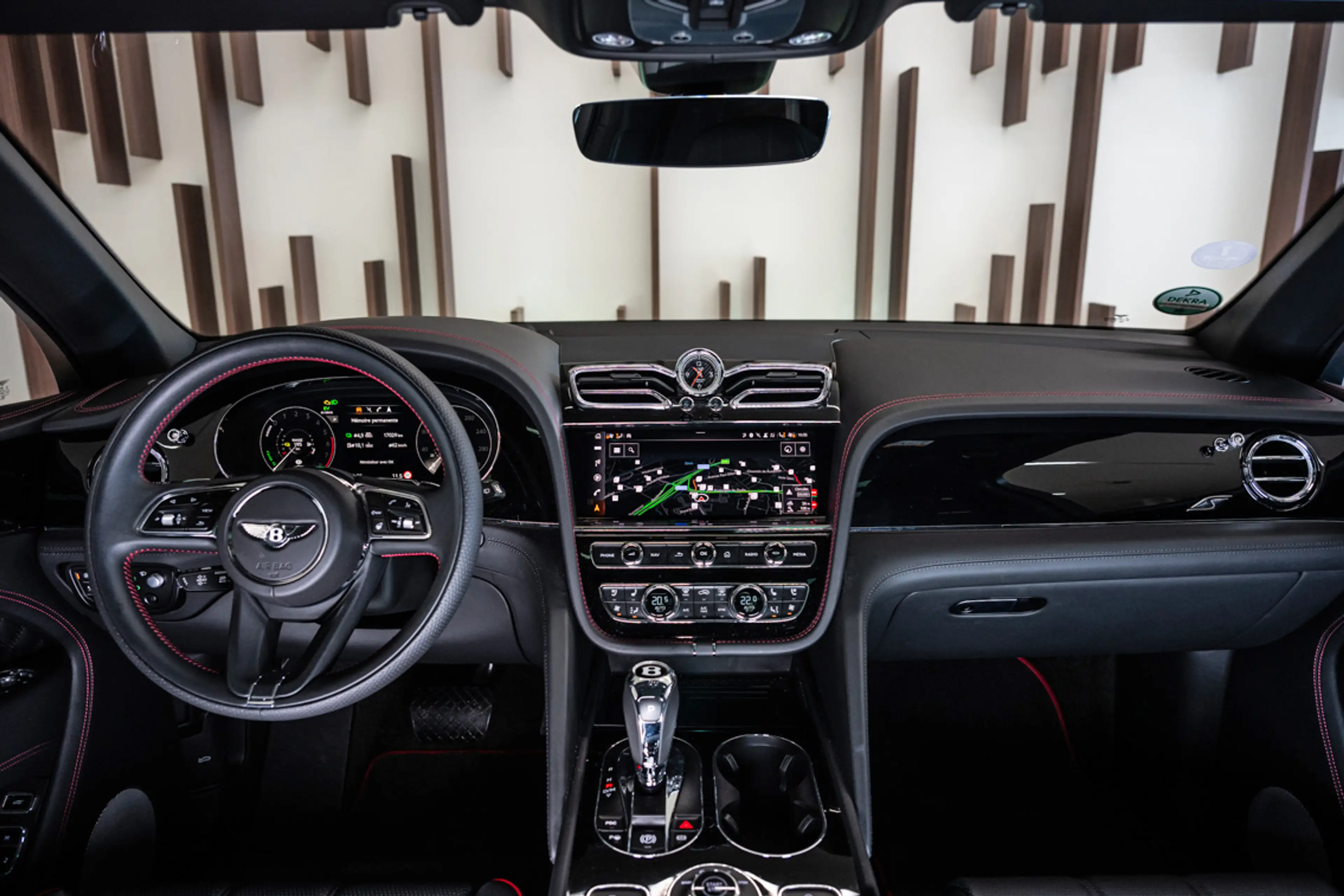Bentley Bentayga Bentayga 3.0 Turbo V6 PHEV S — photo 8
