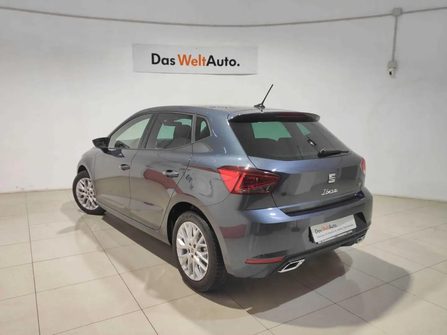 SEAT Ibiza 1.0 TSI S&S FR 85kW Gris - 2