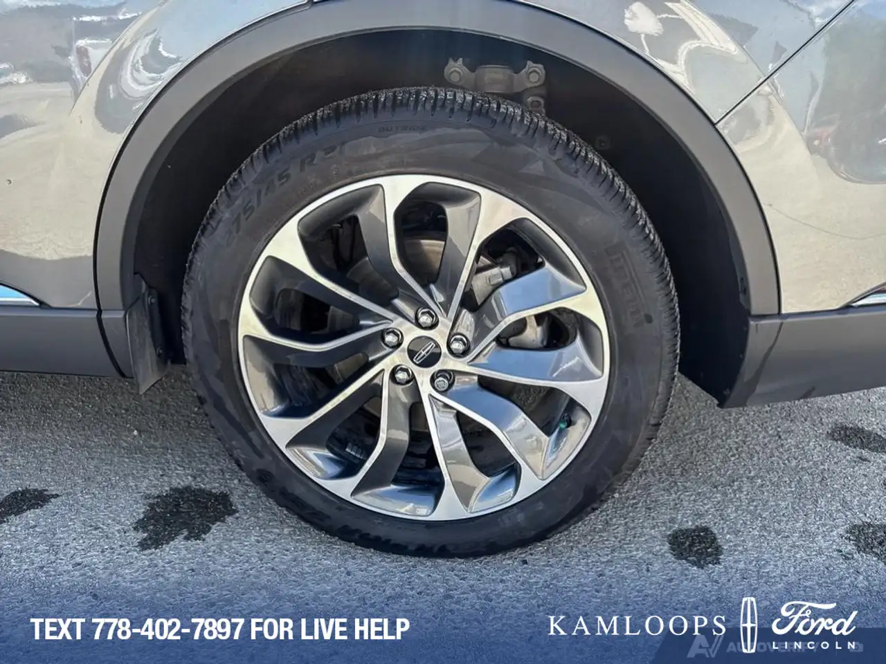 Lincoln Aviator снимка Lincoln Aviator