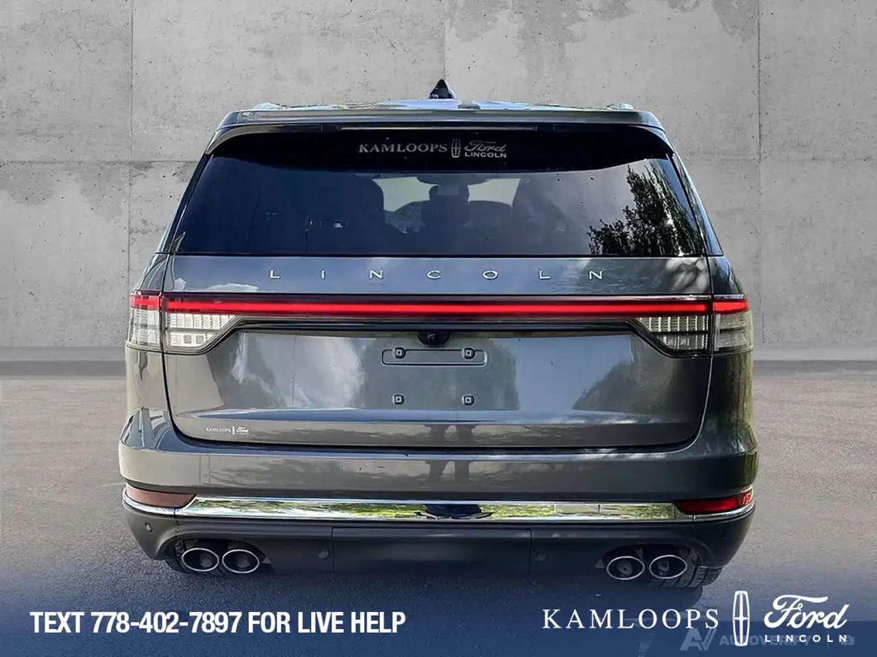Lincoln Aviator снимка Lincoln Aviator