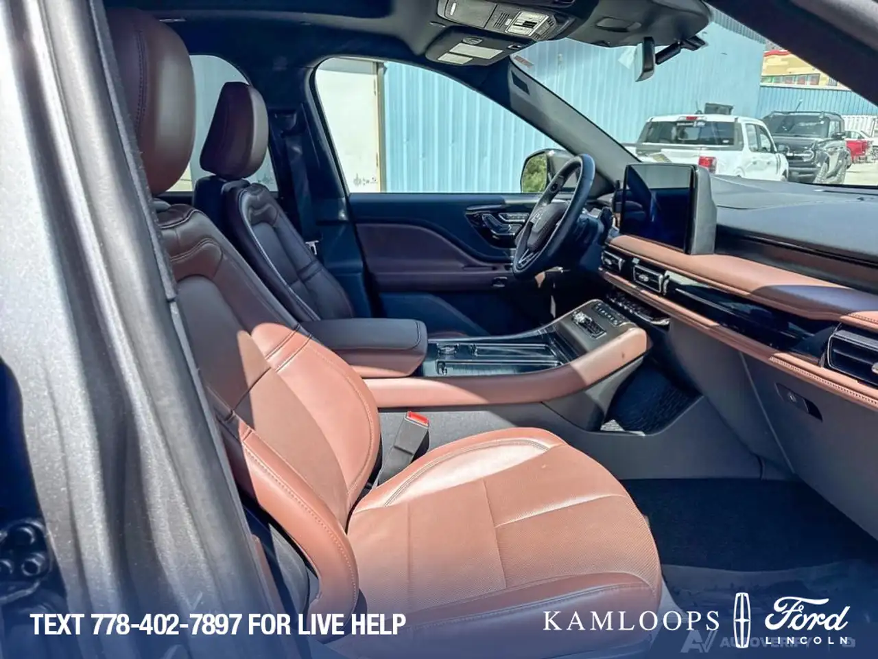 Lincoln Aviator снимка Lincoln Aviator
