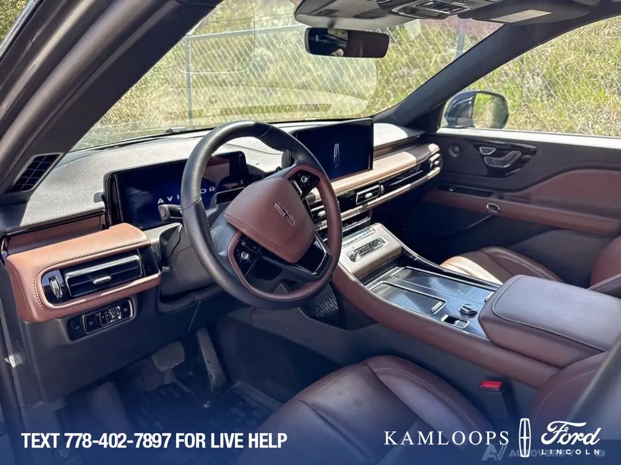 Lincoln Aviator снимка Lincoln Aviator
