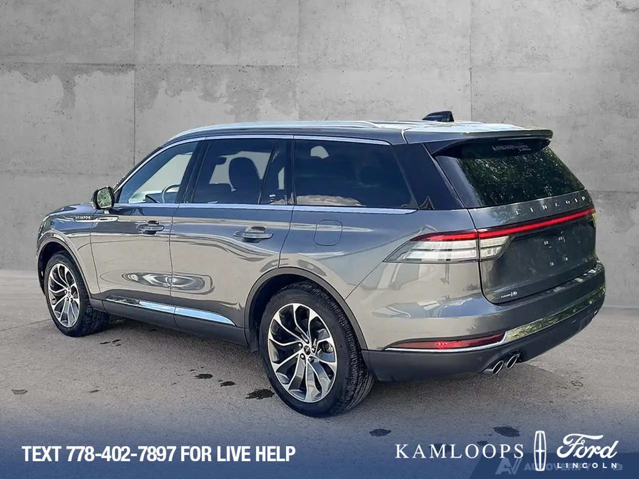 Lincoln Aviator снимка Lincoln Aviator