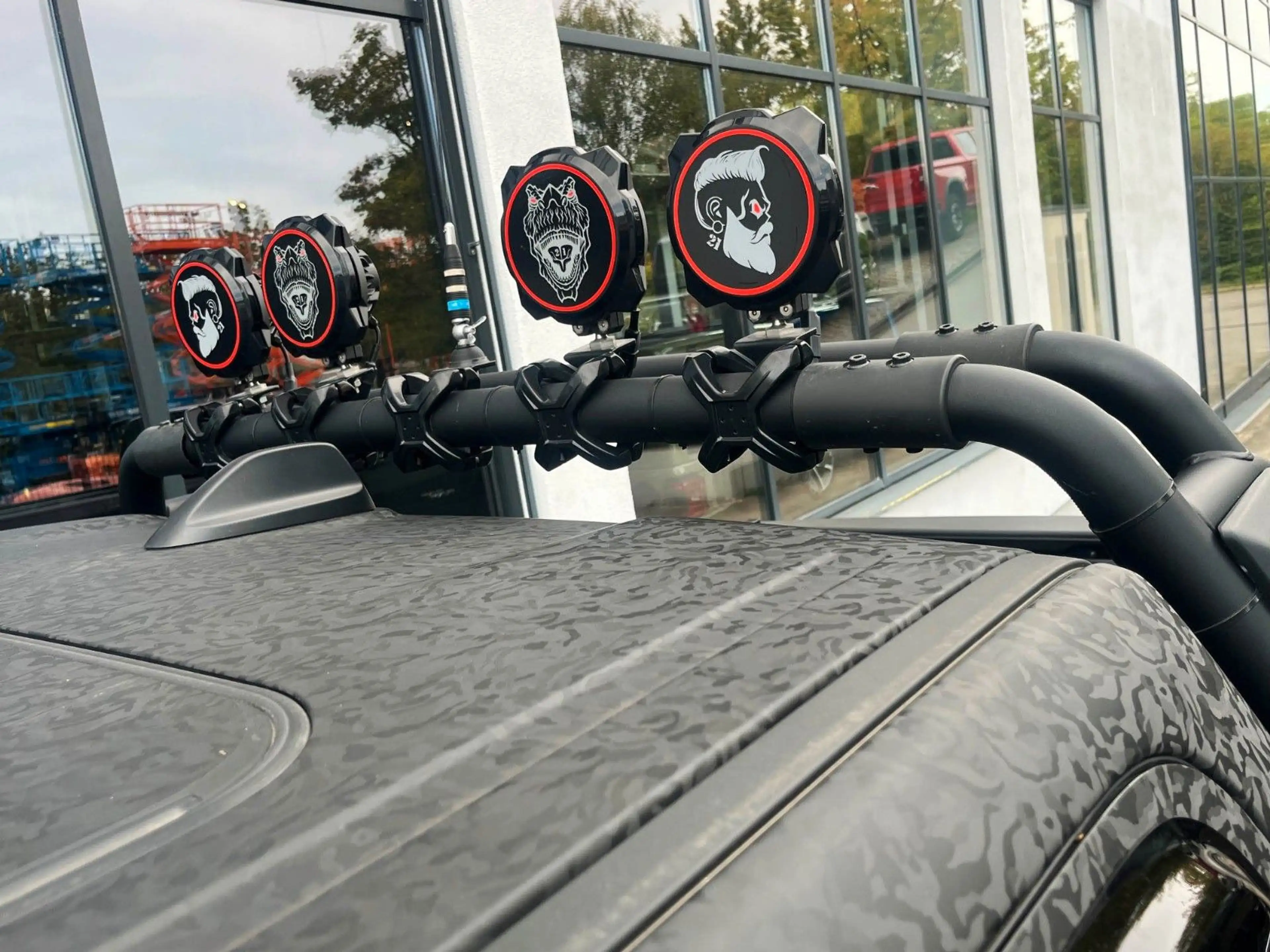 Dodge RAM 1500 TRX Crew Cab 1 Hand — photo 9