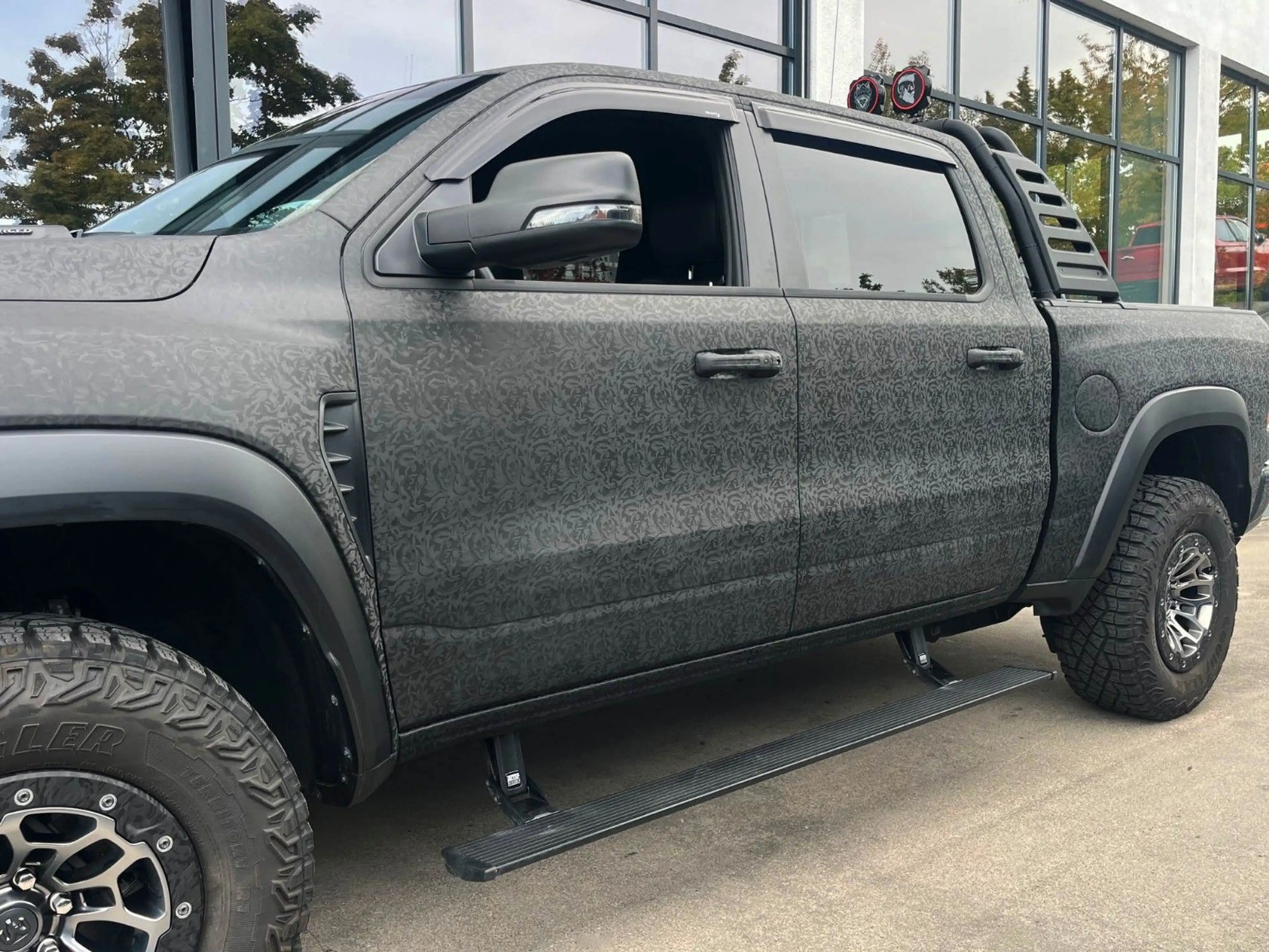 Dodge RAM 1500 TRX Crew Cab 1 Hand — photo 7