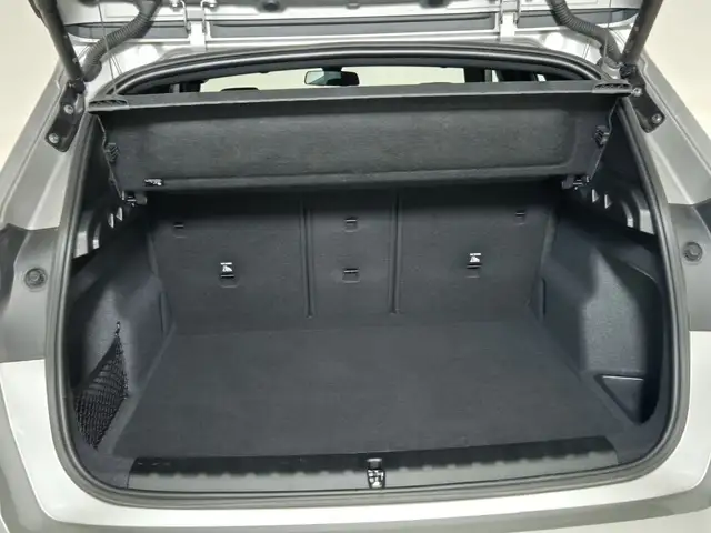 BMW X1 view 13