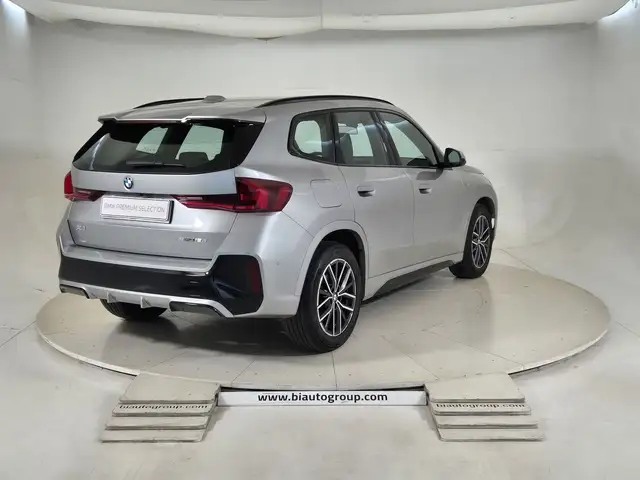 BMW X1 view 5